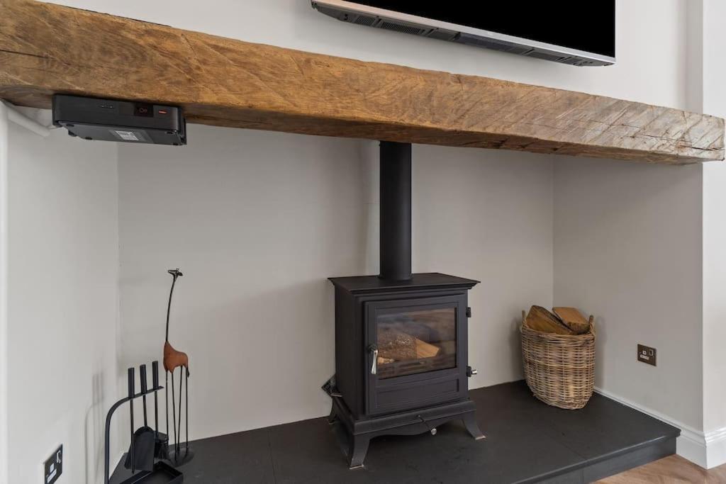 White Cottage Stunning Contemporary 2 Bedroom 2 Ensuite Annex With Hot Tub Plymouth Esterno foto